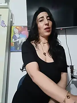 Snapshot of christine-x chatting on 06-04-26, 11:53 christine-x online show from 06-04-26, 11:53