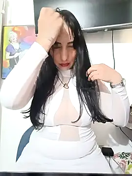 christine-x online show from 04-01-26, 12:06