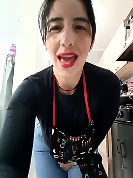 christine-x online show from 05-06-26, 10:25