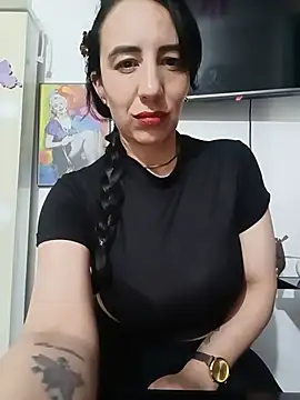 Snapshot of christine-x chatting on 06-20-26, 10:37 christine-x online show from 06-20-26, 10:37