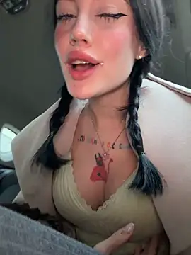 Melissa crazy online show from 03-31-26, 04:20