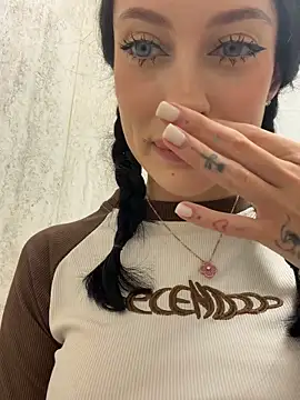 Melissa crazy online show from 03-11-26, 04:01