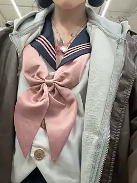 Melissa crazy online show from 10-31-25, 03:52