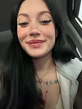Melissa crazy online show from 05-27-26, 04:03