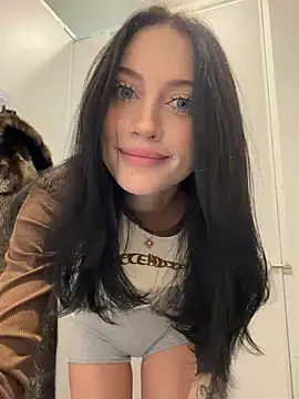 Melissa crazy online show from 04-13-26, 04:33