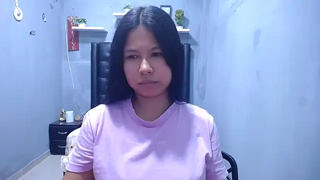 Letty Plugxo online show from 03-18-26, 02:41