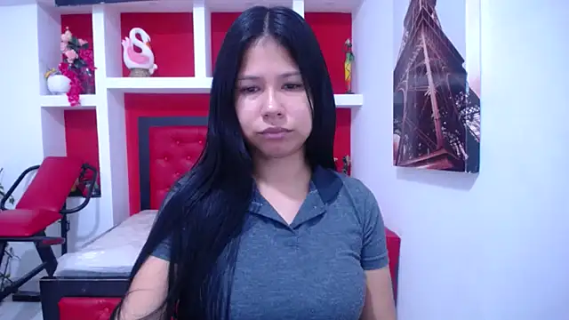 Letty Plugxo online show from 10-21-25, 12:15