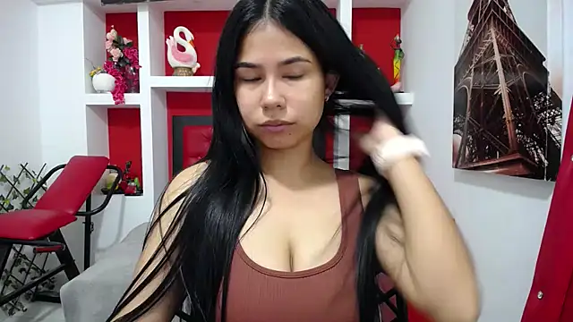 Letty Plugxo online show from 09-30-25, 12:22