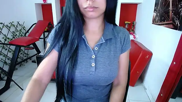 Letty Plugxo online show from 09-16-25, 12:17