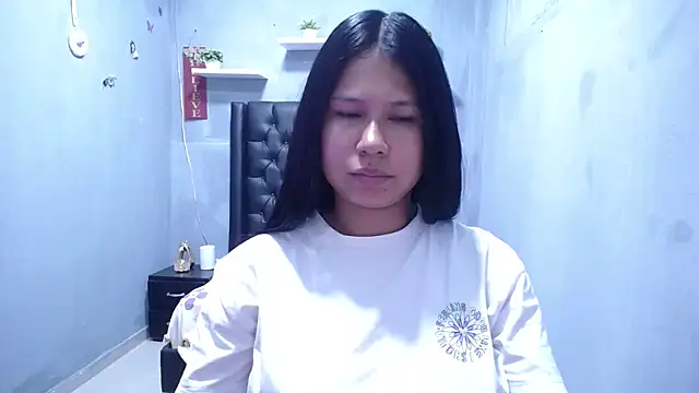 Snapshot of Letty_Plugxo chatting on 05-19-26, 01:51 Letty Plugxo online show from 05-19-26, 01:51