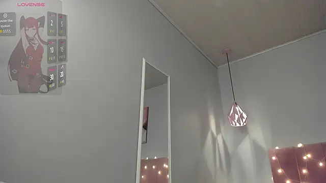 ScarletGV online show from 06-18-26, 03:05