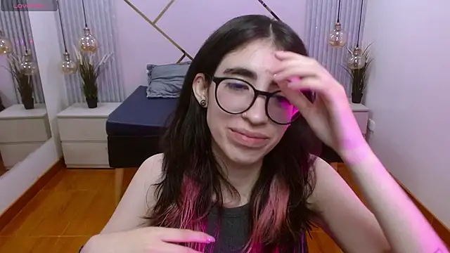 LenaRoses online show from 11-21-25, 02:05