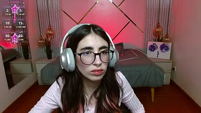 Snapshot of LenaRoses chatting on 02-26-26, 08:53 LenaRoses online show from 02-26-26, 08:53