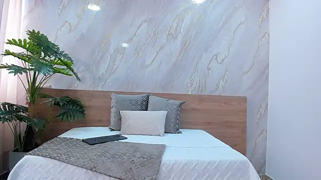 alice greco online show from 10-12-25, 03:02