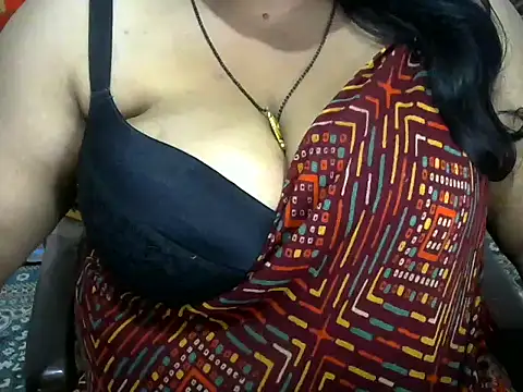 Snapshot of dramebaz_queen chatting on 02-04-26, 08:04 dramebaz queen online show from 02-04-26, 08:04