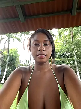 HanaThompson online show from 03-18-25, 03:12