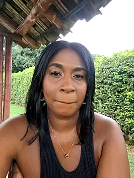 HanaThompson online show from 01-15-26, 04:21