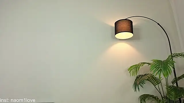 Snapshot of Naomi_Girly chatting on 03-22-26, 06:09 Naomi Girly online show from 03-22-26, 06:09