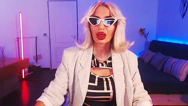 beauty chl0e online show from 12-07-24, 08:55