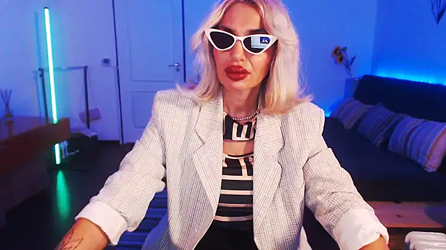 beauty chl0e online show from 12-08-24, 12:13