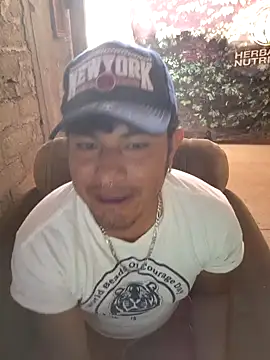 GusssHOT online show from 05-27-26, 06:48