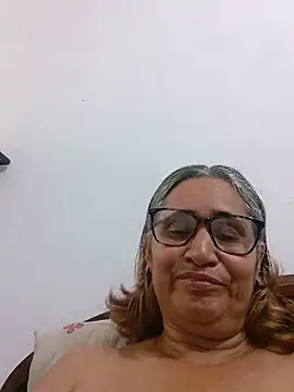  candi online show from 06-03-26, 03:39
