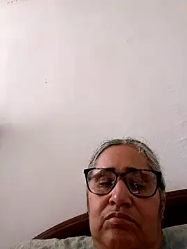  candi online show from 04-21-26, 06:58
