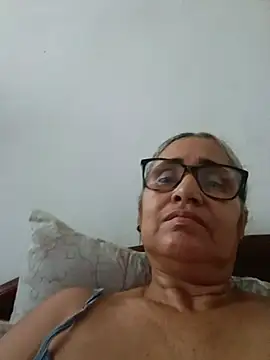  candi online show from 06-08-26, 11:55