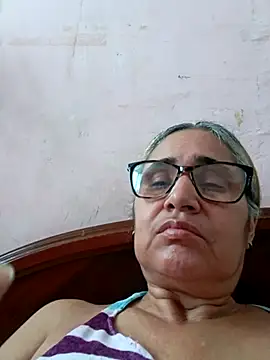  candi online show from 11-24-25, 02:28