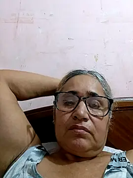  candi online show from 11-11-25, 12:49