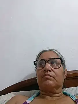  candi online show from 07-02-26, 11:44