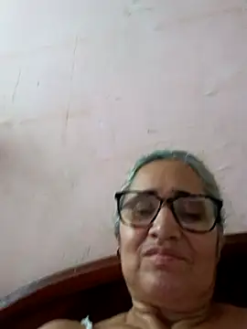  candi online show from 11-11-25, 01:28