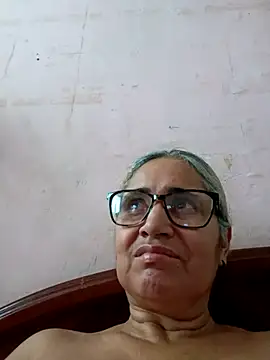  candi online show from 11-19-25, 12:16