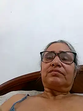  candi online show from 04-08-26, 03:46