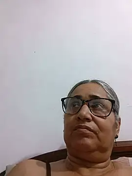  candi online show from 06-01-26, 11:15