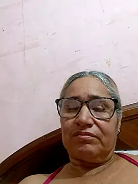  candi online show from 11-16-25, 02:27