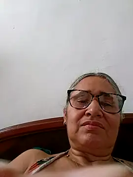 Snapshot of _candi chatting on 02-11-26, 01:22 candi online show from 02-11-26, 01:22