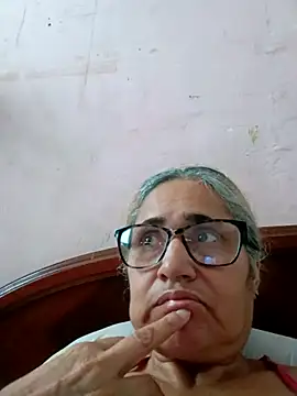  candi online show from 11-15-25, 12:53