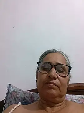  candi online show from 06-04-26, 11:42