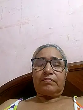  candi online show from 11-07-25, 03:33