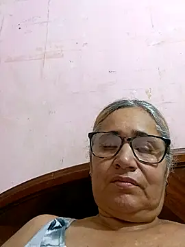  candi online show from 10-28-25, 01:17