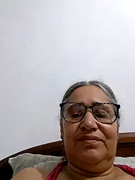  candi online show from 04-23-26, 03:57