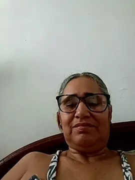  candi online show from 05-08-26, 12:53