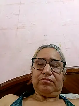  candi online show from 10-25-25, 12:28