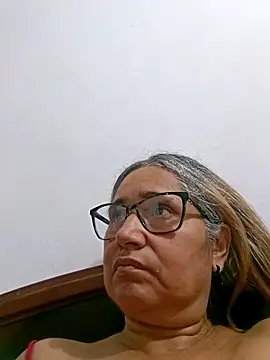 Snapshot of _candi chatting on 02-05-26, 03:24 candi online show from 02-05-26, 03:24