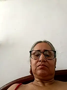  candi online show from 04-27-26, 01:31