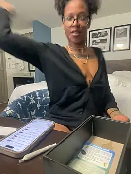 Snapshot of slimerlla chatting on 11-08-25, 08:07 slimerlla online show from 11-08-25, 08:07