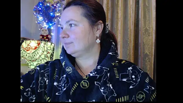 Snapshot of amorelara chatting on 10-26-25, 02:50 amorelara online show from 10-26-25, 02:50