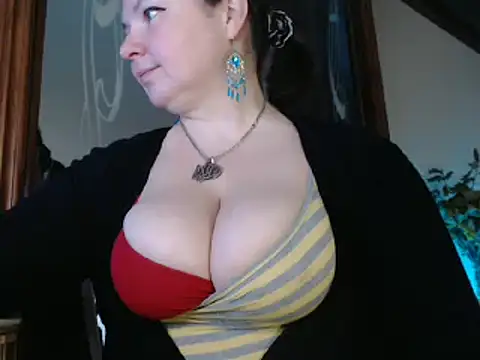 Snapshot of amorelara chatting on 02-23-25, 06:38 amorelara online show from 02-23-25, 06:38