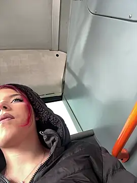 Snapshot of RiriRoseey chatting on 02-20-26, 09:11 RiriRoseey online show from 02-20-26, 09:11